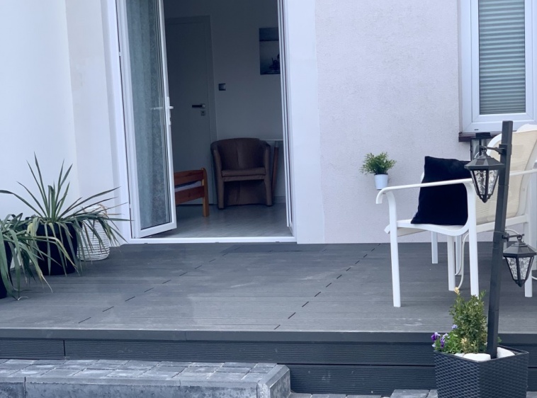 POKOJE GOŚCINNE GRAŻYNA GLEMBIN  Pok&oacute;j nr 3 / 2 os na parterze z tarasem?v=1.0.1