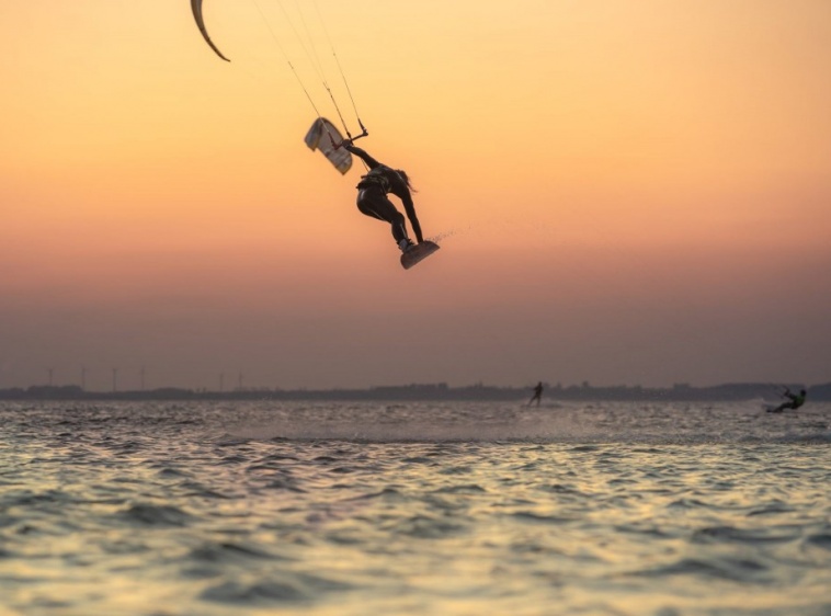 SurfPoint Kitesurfing w bazie Maszoperia