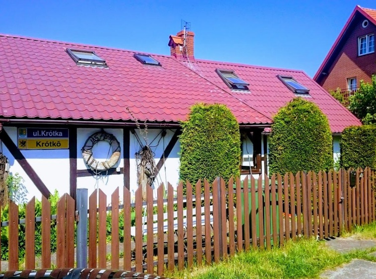 Chata Rybacka Konkel&oacute;wka Dom z zewnątrz prz&oacute;d