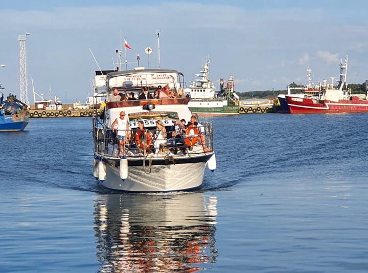 ARKUN - rejsy widokowe jachtem