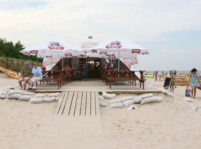 Namiot  Żywiec na plaży 