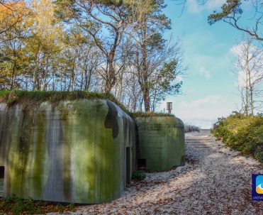 Bunkry na plaży pomiędzy Kuźnicą a Jastarnią.