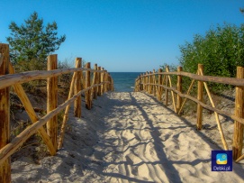 Dębki wejście na plażę - 8 km od Karwi