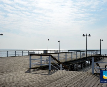 Molo jest wspaniałym punktem widokowym na Zatokę Pucką.